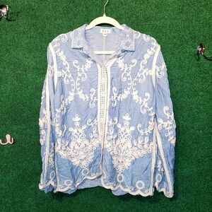 NWT POL Light Blue and Cream Embroidered Blouse